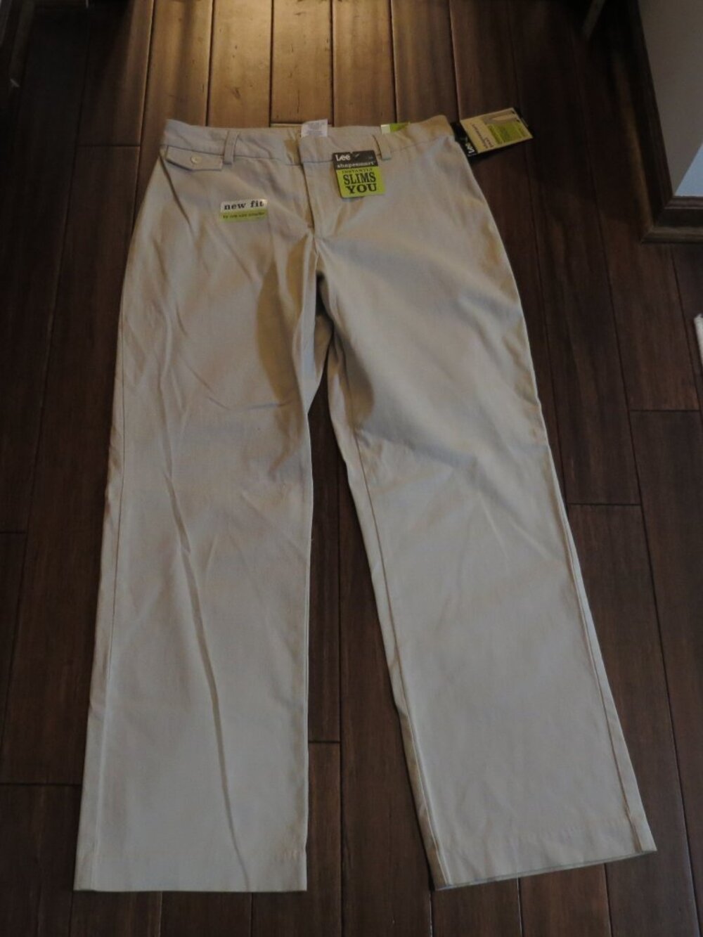 NEW WITH TAGS Lee Shape Smart Pants Khaki Size 14 Medium